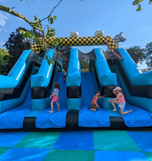 Parcours Start Up obstacles location jeu gonflable thème sport athlétisme challenge défi france été enfants